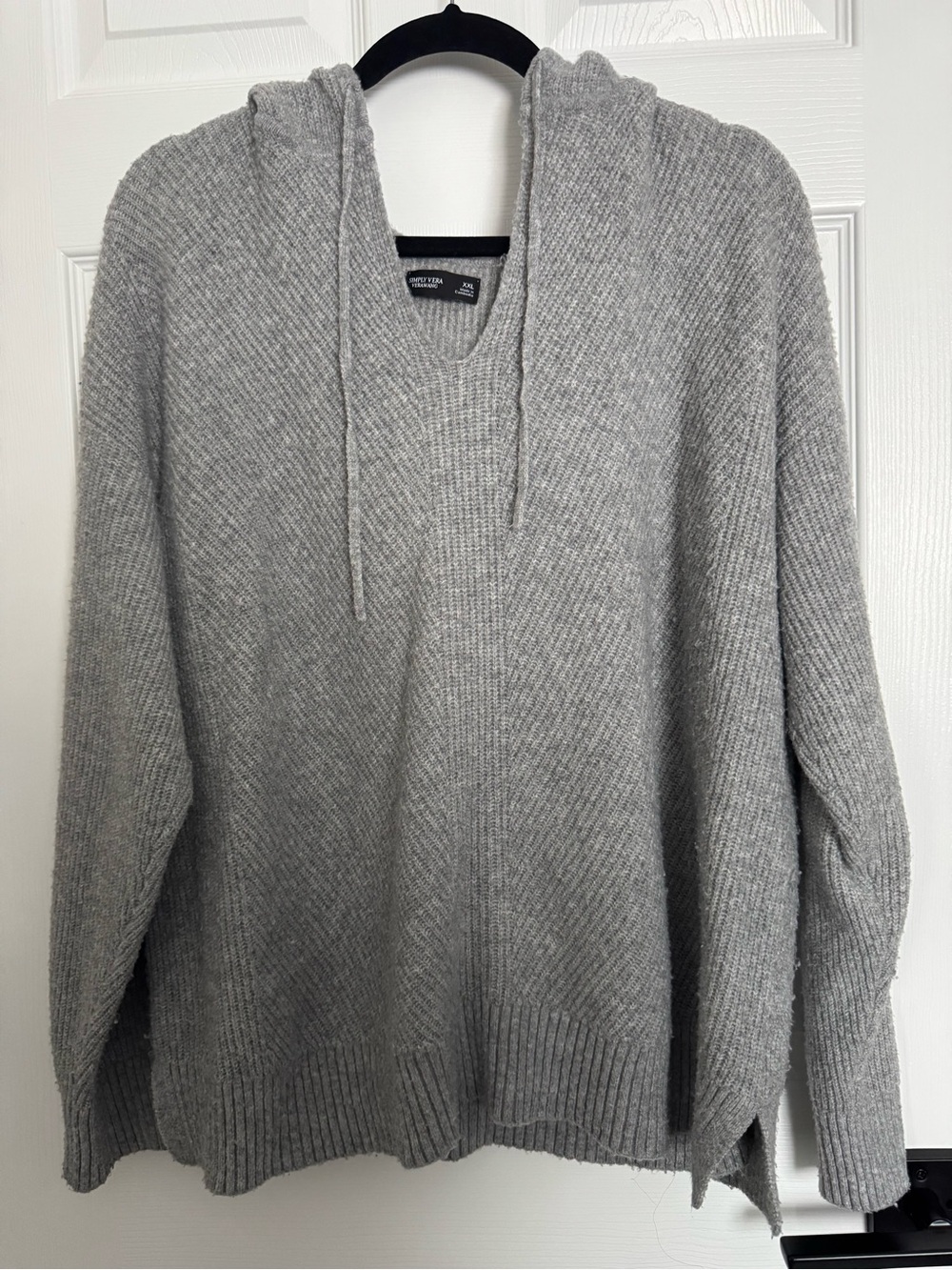 Simply Vera Vera Wang Gray V-Neck Hooded Sweater
